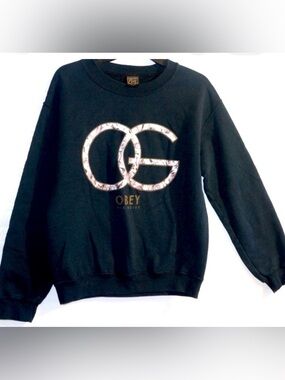 “OBEY WORLDWIDE” UNISEX SWEATSHIRT SIZE S  EUC